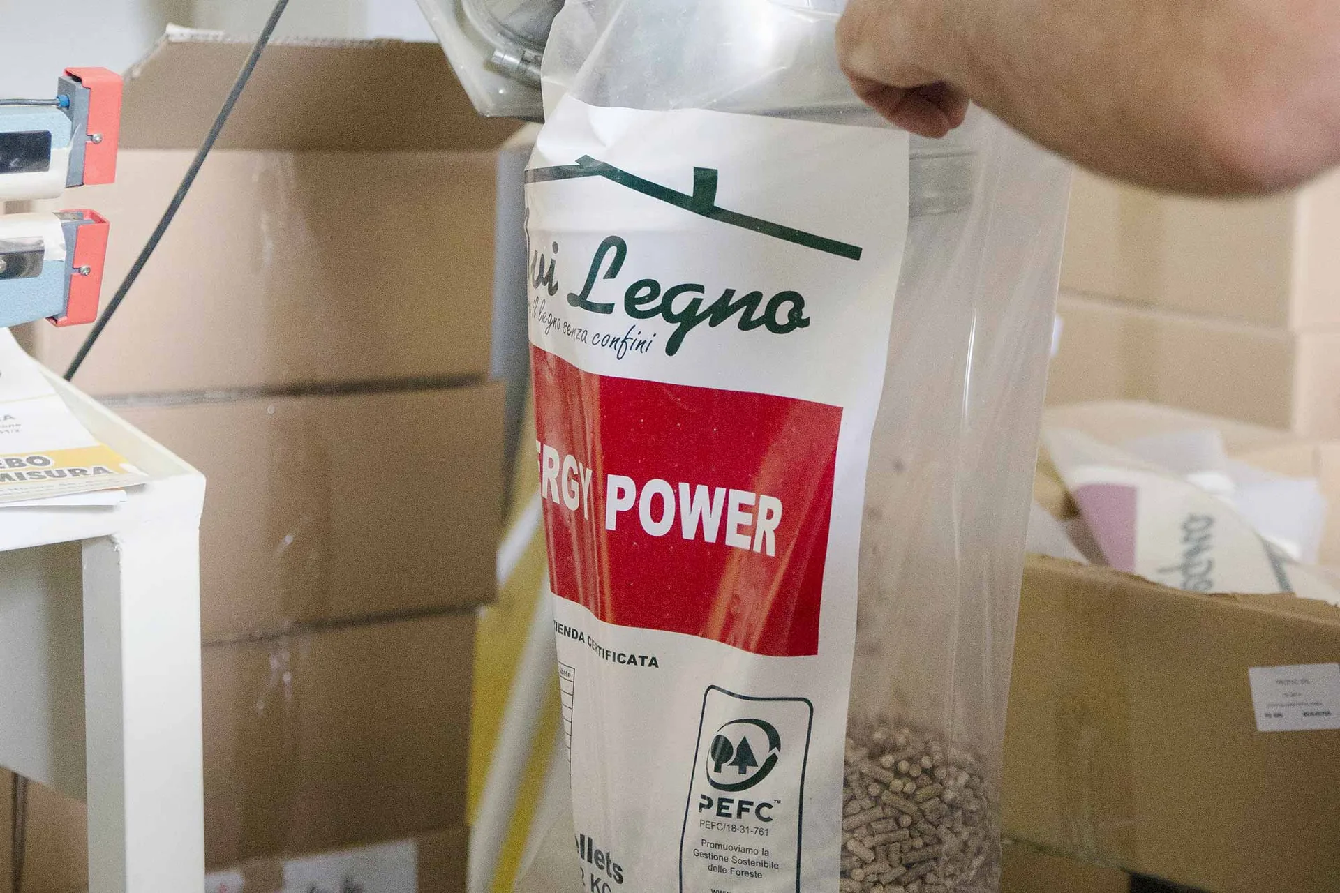 Sacchetto di pellet Avi Legno Energy Power con certificazione PEFC